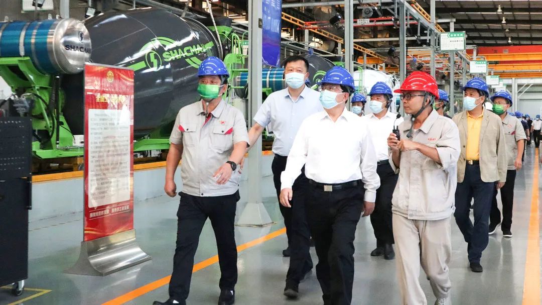 洛陽(yáng)市委副書(shū)記、市長(zhǎng)徐衣顯一行調(diào)研中集凌宇