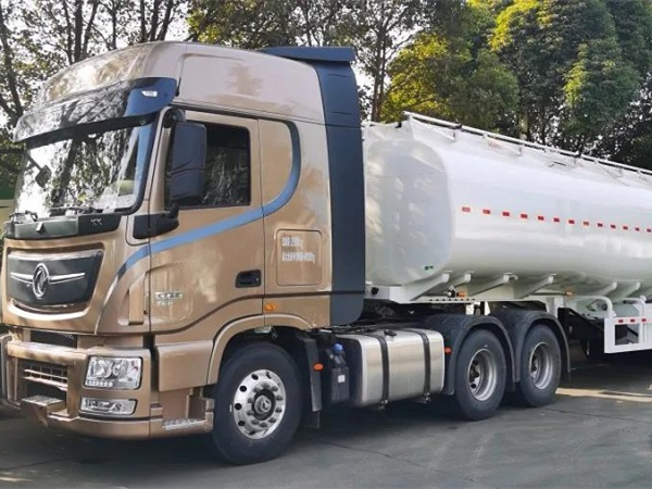 30臺凌宇罐車出口非洲，降本增效看得見！